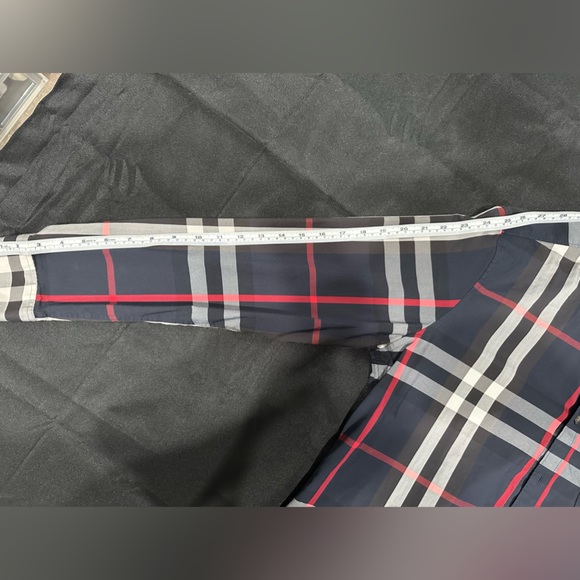 Classic Burberry Button up shirt Size L - Picture 9 of 9